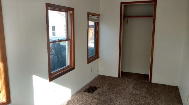 Main Floor Bedroom - 314 E Hickory St