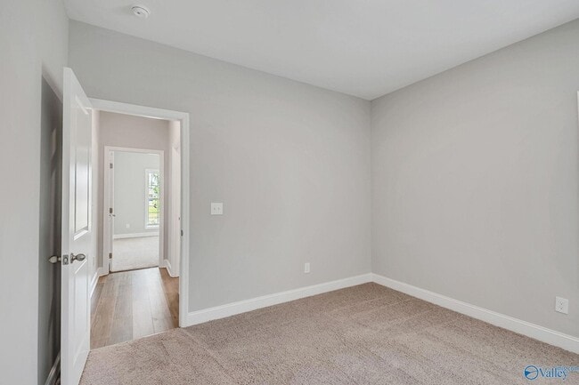 Building Photo - 147 Ivy Vine Dr