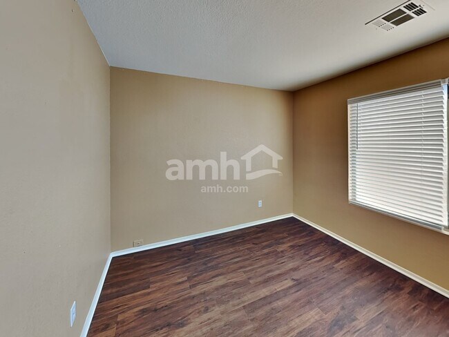 Building Photo - 9318 E Fairfield St