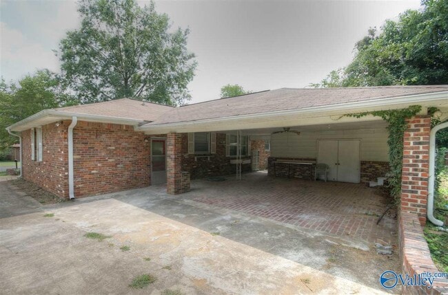 Building Photo - 7620 Charlotte Dr SW