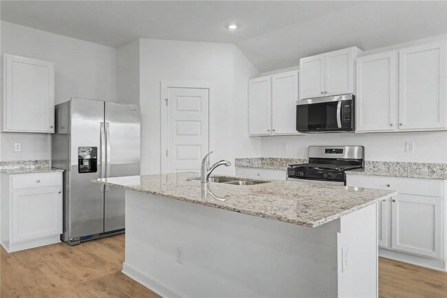 Building Photo - 3070 Rosalee Ln