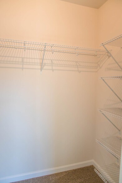 Building Photo - 113 Oakshire Ct