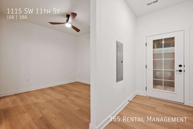 Building Photo - 1115 SW 11th St