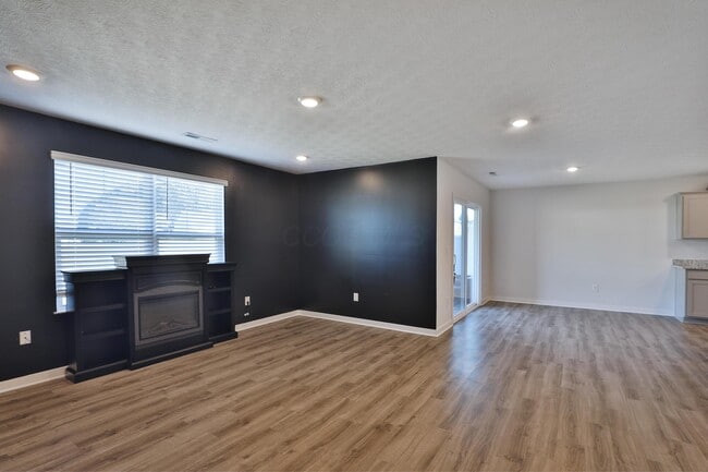 Building Photo - 5904 Annaberg Dr