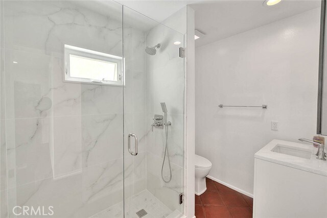 Building Photo - 310 Bayview Dr