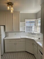 Building Photo - 2669 Waverly Dr