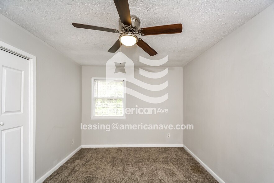 Building Photo - 3415 Calkin St