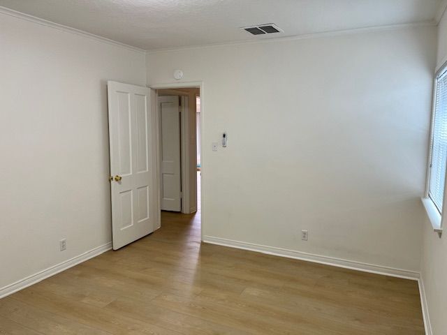 Building Photo - 6013 N Walnut Grove Ave