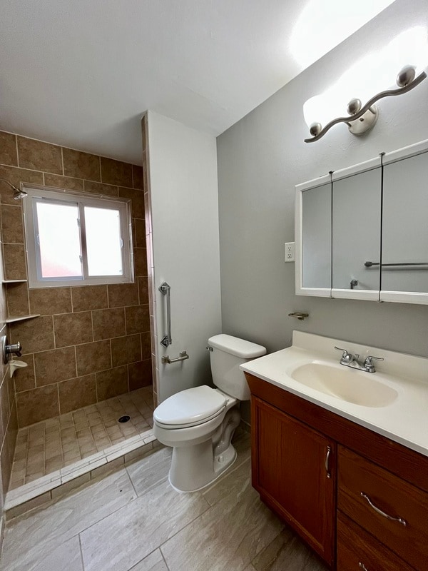 Building Photo - 14371 Trenton Rd