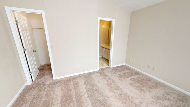 Building Photo - Princeton 1081-1083