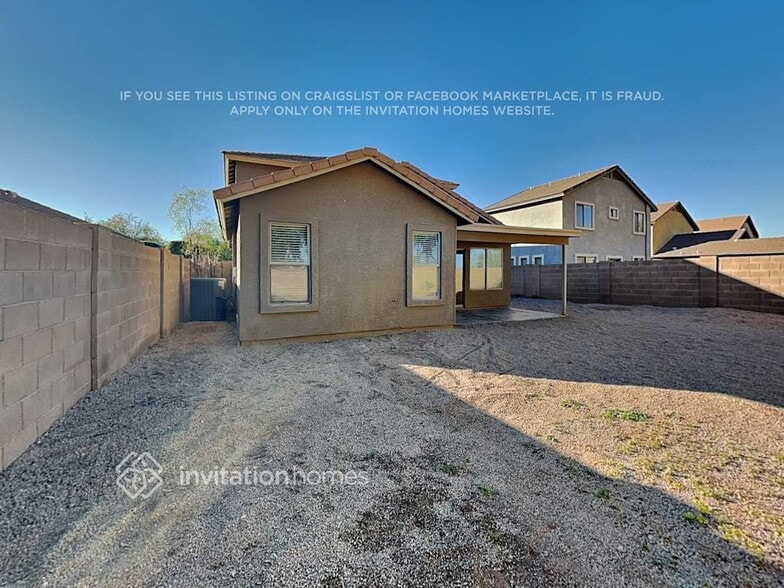 Building Photo - 34393 N Picket Post Dr