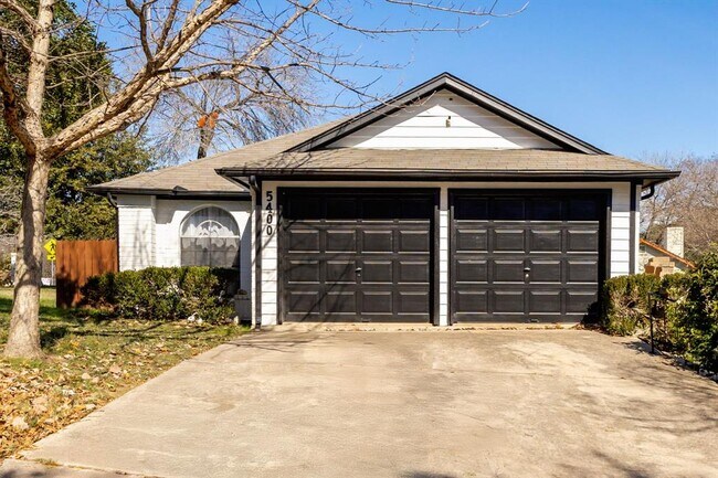 Building Photo - 5400 Alexis Cove