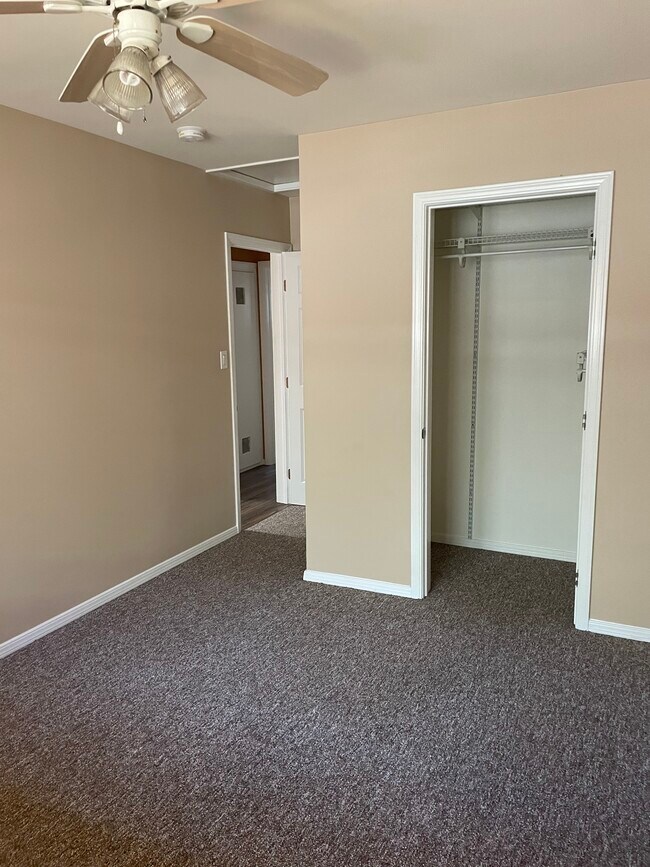 Building Photo - 1333 Pismo St