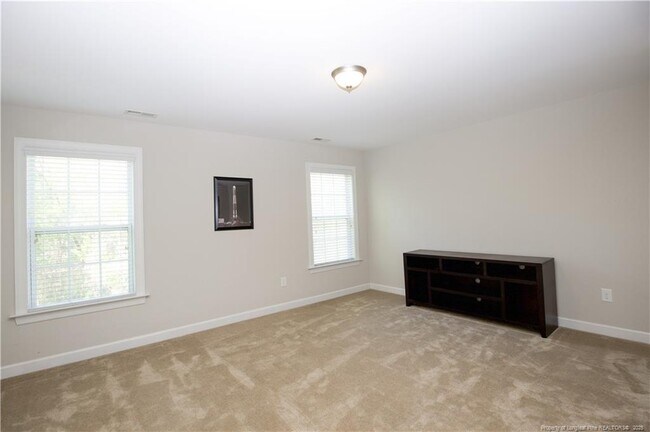 Building Photo - 747 Century Dr