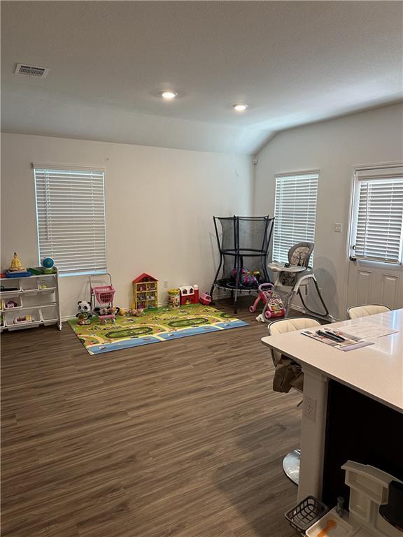 Building Photo - 202 Coventry Dr