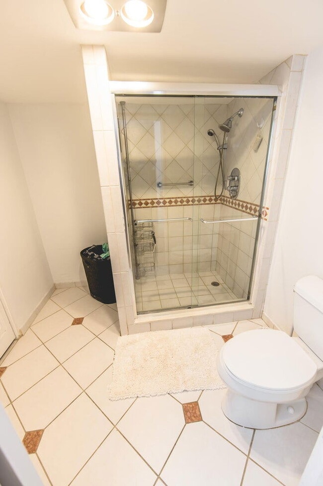 Building Photo - 501 SW 11th Pl