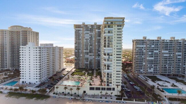 Building Photo - 4280 Galt Ocean Dr