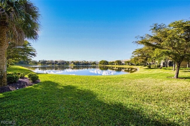 Building Photo - 3211 Cottonwood Bend