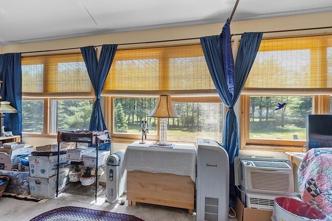 Building Photo - 1418 Old Homestead Hwy