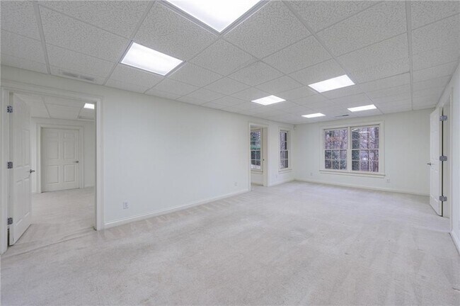 Building Photo - 125 River N Cir