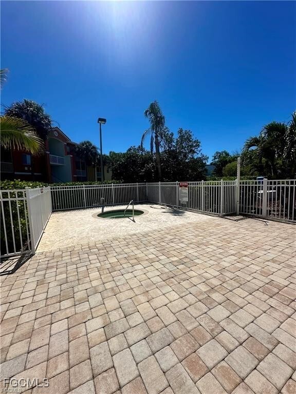 Building Photo - 6321 Aragon Way