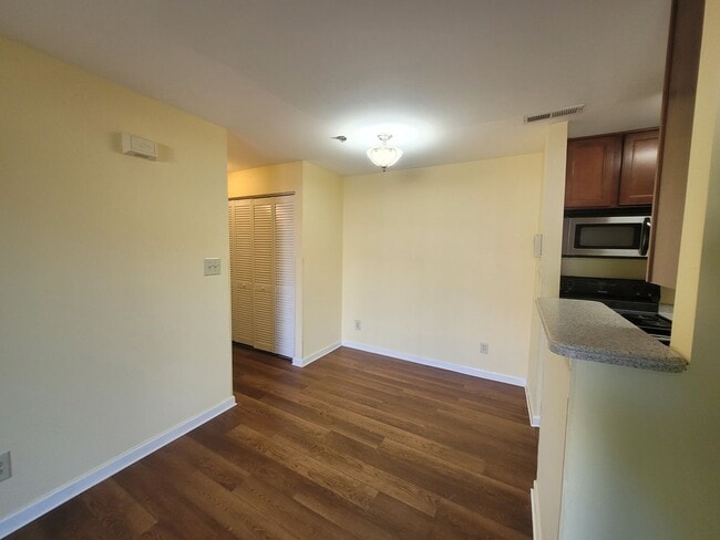 Building Photo - CONDO FOR RENT STAFFORD