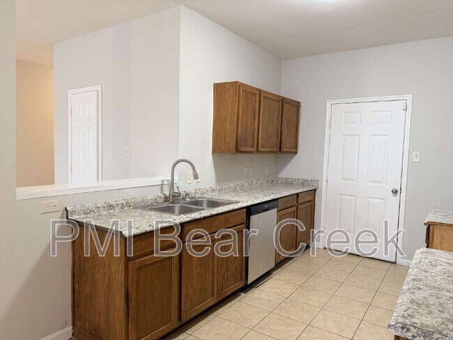 Building Photo - 6407 Waldron Dr