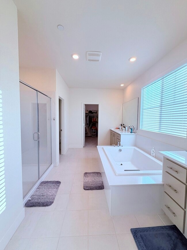 Building Photo - 5332 Trimonti Cir