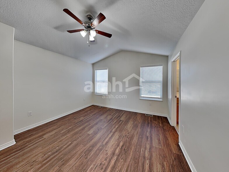 Building Photo - 2602 W 4050 S