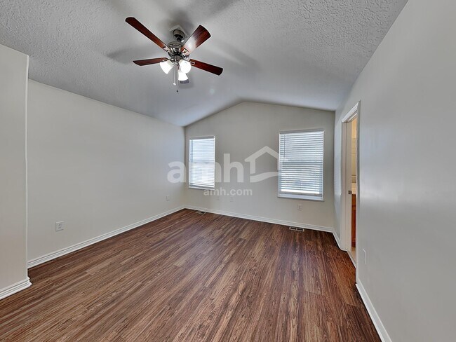 Building Photo - 2602 W 4050 S