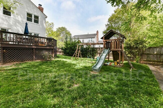 Building Photo - 5703 Pamela Dr