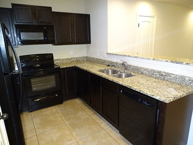 Building Photo - 7117 Micayla Cv