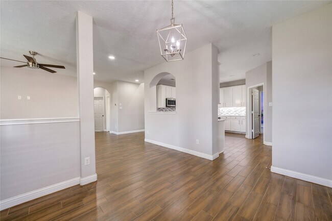 Building Photo - 20138 Jasper Oaks Dr