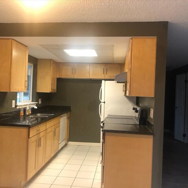 Building Photo - 5827 204th St SW