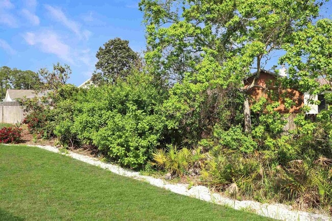 Building Photo - 2110 Cambridge Park Dr