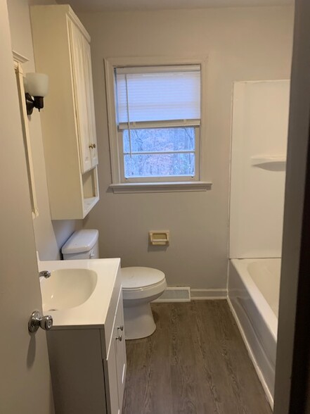 Bathroom - 416 Putney St