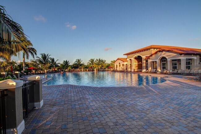 Building Photo - Cutler Bay Townhouse