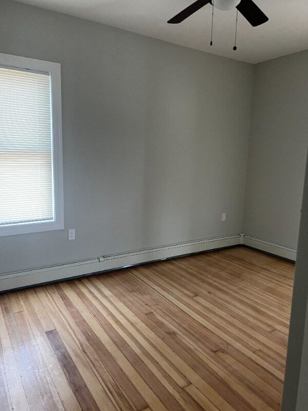 Building Photo - 2039 Pleasant St