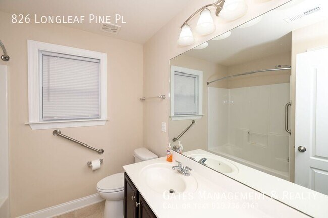 Building Photo - 826 Longleaf Pine Pl