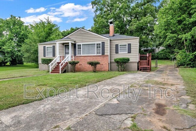 Building Photo - 920 Parkway Dr