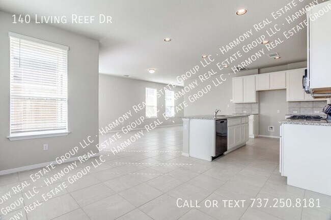 Building Photo - 140 Living Reef Dr