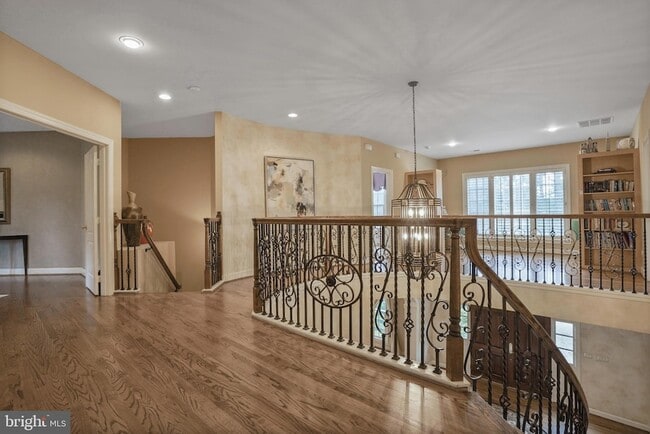 Building Photo - 9864 Walker Glen Ct