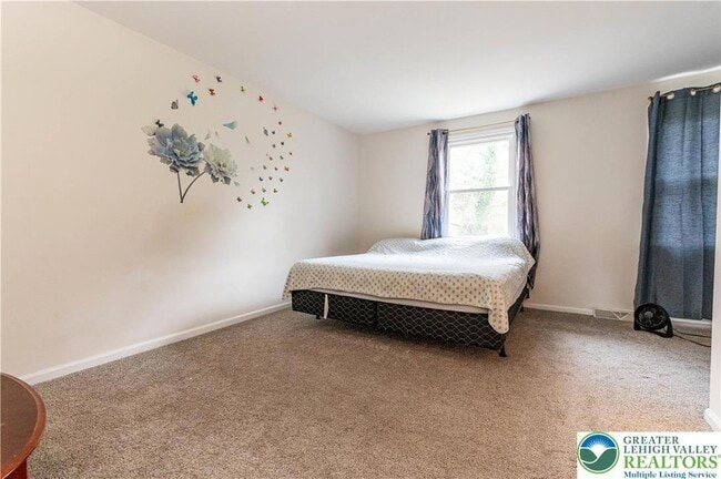 Building Photo - 8315 Countryside Ln