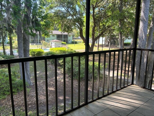 Building Photo - **Available in February* 2bd/2ba Condo close to Truman & Coffee Buff with community Pool.