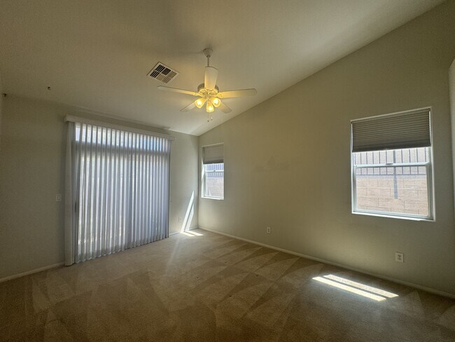 Building Photo - 9256 Blue Flax Pl