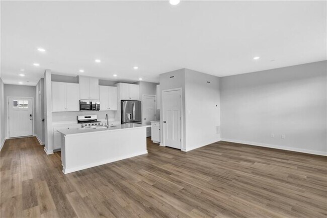 Building Photo - 126 Scotland Ln