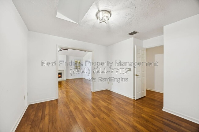 Building Photo - 4063 Mizner Ct