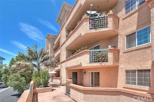 Building Photo - 11410 Brookshire Ave