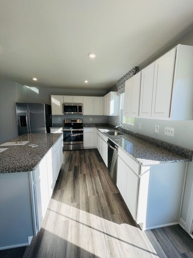 Building Photo - Single Family Home for Rent in Cobblers Va...
