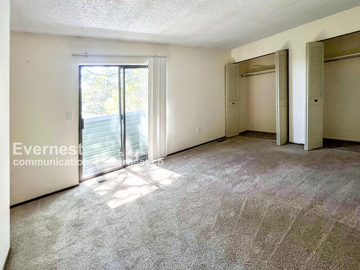 Building Photo - 1701 Cato Cir